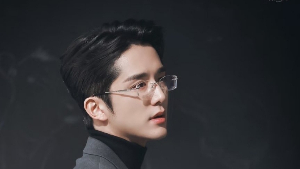 Познакомимся с профессором Инь Фэном?