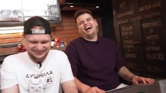 СЛАДКИЙ VS ОСТРЫЙ VS МЕРЗКИЙ СОУС ЧЕЛЛЕНДЖ! смотреть онлайн