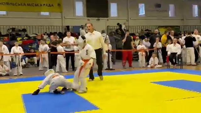 Кондратов Артем (сіро)м.Кропивницький U7-30кг бій1 смотреть онлайн