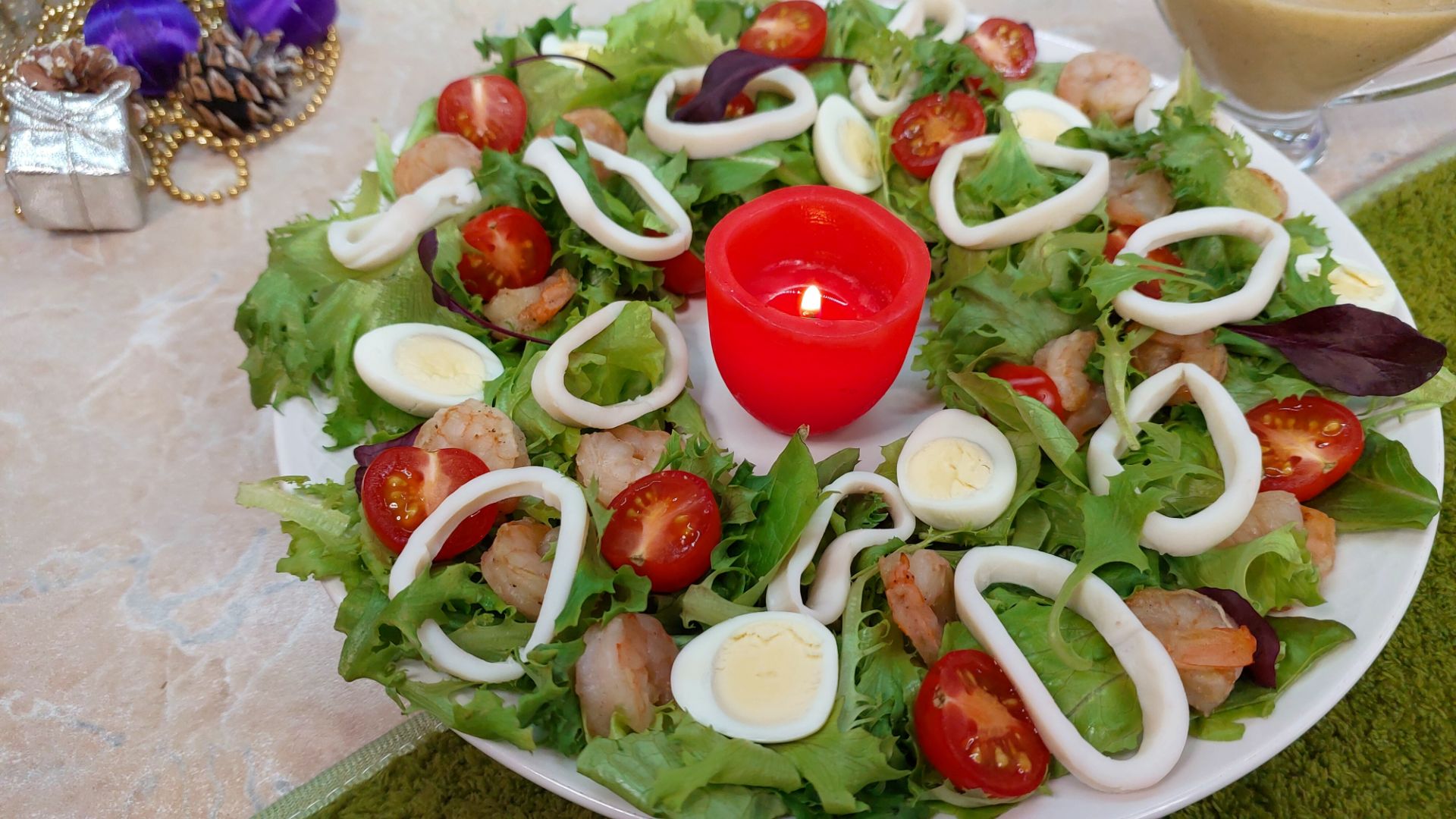 Салат "Венок" с морепродуктами на праздничный стол смотреть онлайн