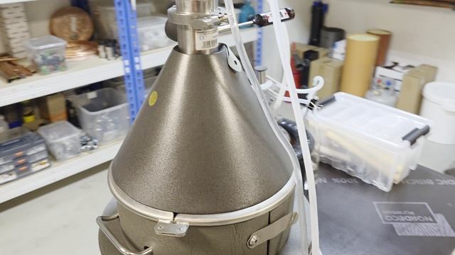 Вакуумный самогонный аппарат на тепловом насосе