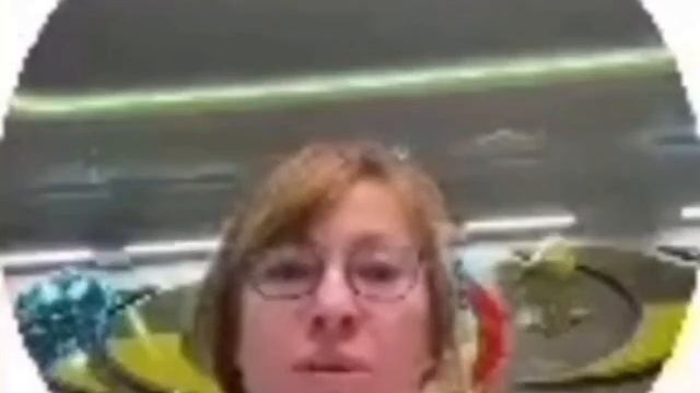 Экс-депутат Надежда Колосова потребовала от подчиненных доплатить ей за новогодний подарок смотреть онлайн