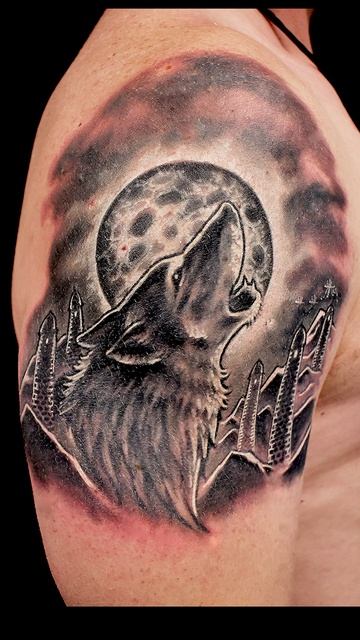 Декабрь в Мейз тату студии, с Дедушкой Отморозом смотреть онлайн