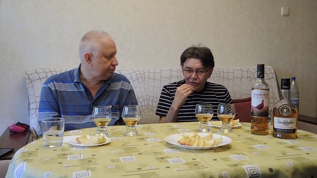 Сравнение Whisky Old Smuggler с Whisky The Famous Grouse смотреть онлайн