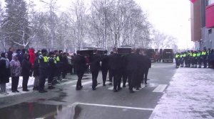 В Москве простились с автоинспекторами, которые ценой жизни остановили террориста.