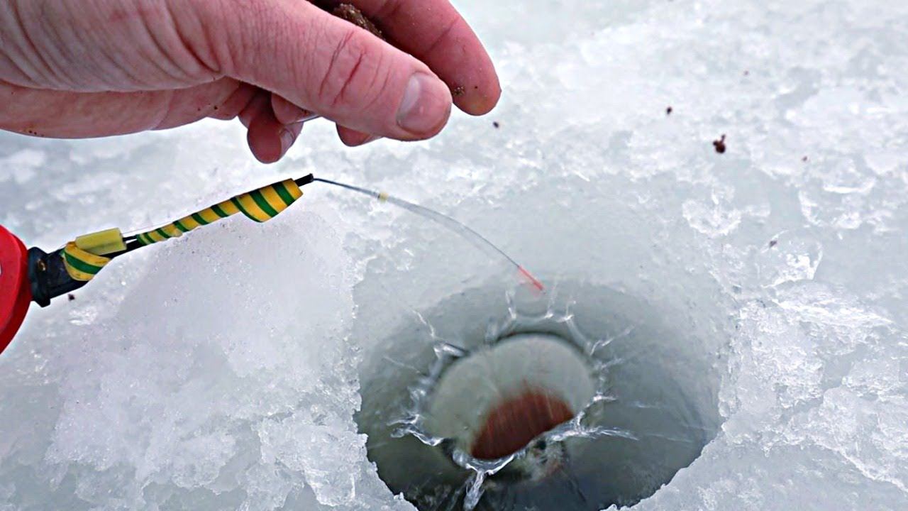 С этой прикормкой такой клев что только опускай. Уловистая и не дорогая самодельная прикормка. смотреть онлайн