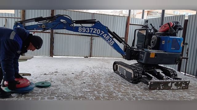 Как опрокинуть миник Rippa R10 смотреть онлайн