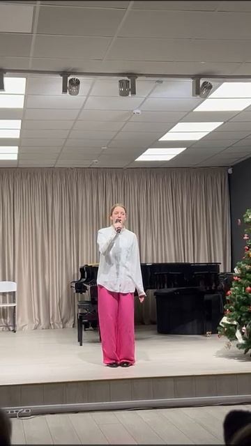 Исполняет Вера Осипова