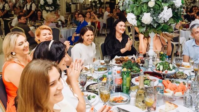 Бармен шоу в стиле 90х | Угар и коктейли вместе с ФРЕШ ГА смотреть онлайн