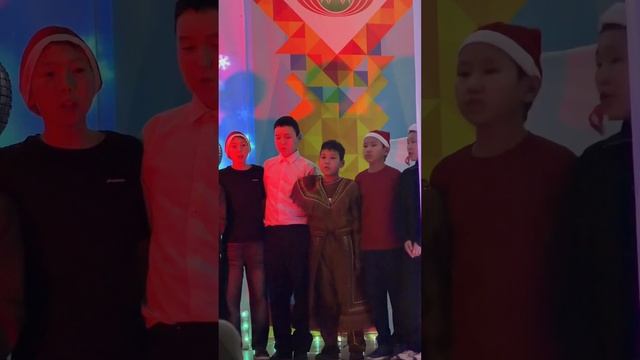 Оскуолабыт саҥа дьыла 🎄 улахаттар✨
