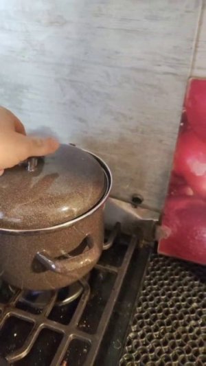 Доброго дня друзья, у нас настоящая зима. Рассказала в видео о приспособление для Кати.