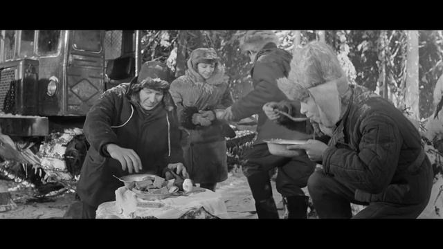 Девчата - А чего обедать не приходили? смотреть онлайн