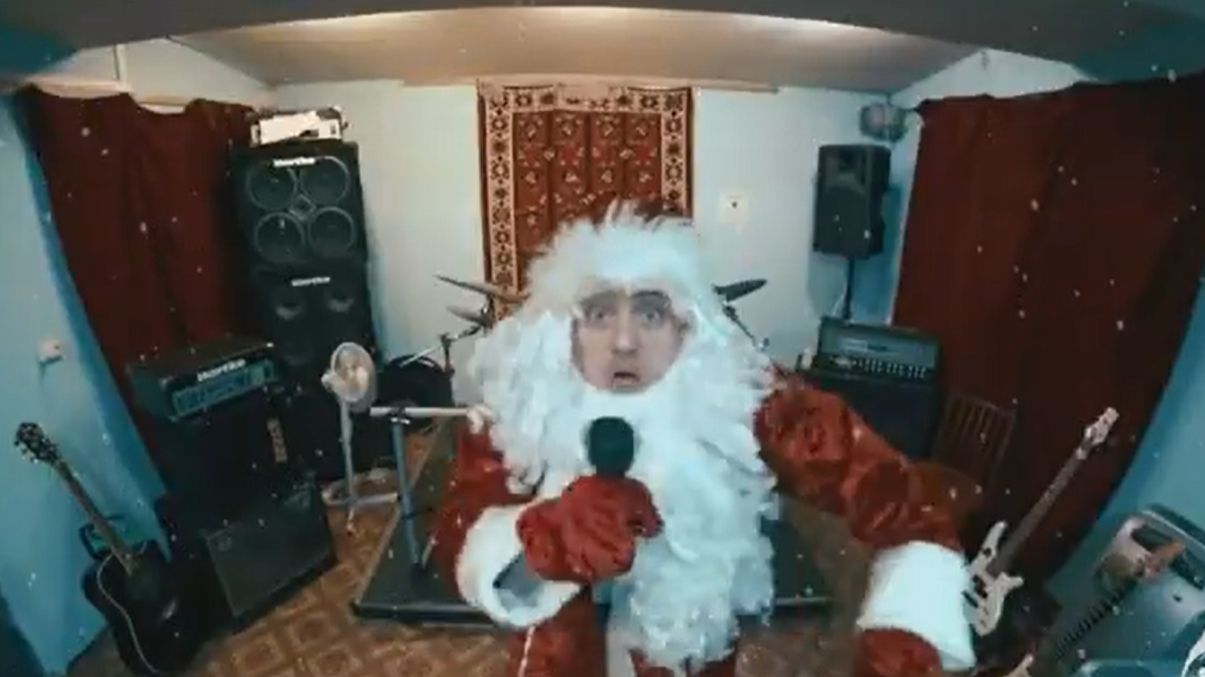 Саня Рифолад - Новогодние игрушки - Metal cover by EGEREV смотреть онлайн