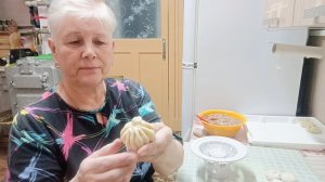 "Жизнь на пенсии".. Учусь делать Хинкали....