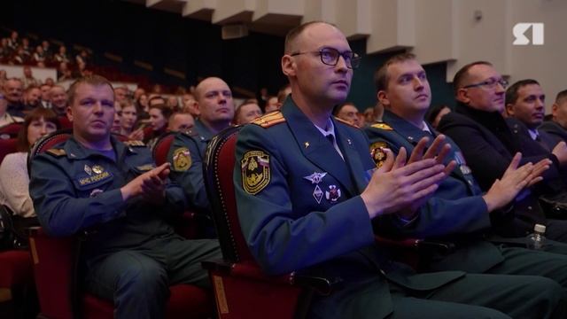 Ярославские сотрудники МЧС отмечают свой профессиональный праздник смотреть онлайн