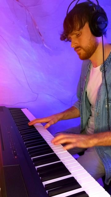 Старички есть? Узнали?