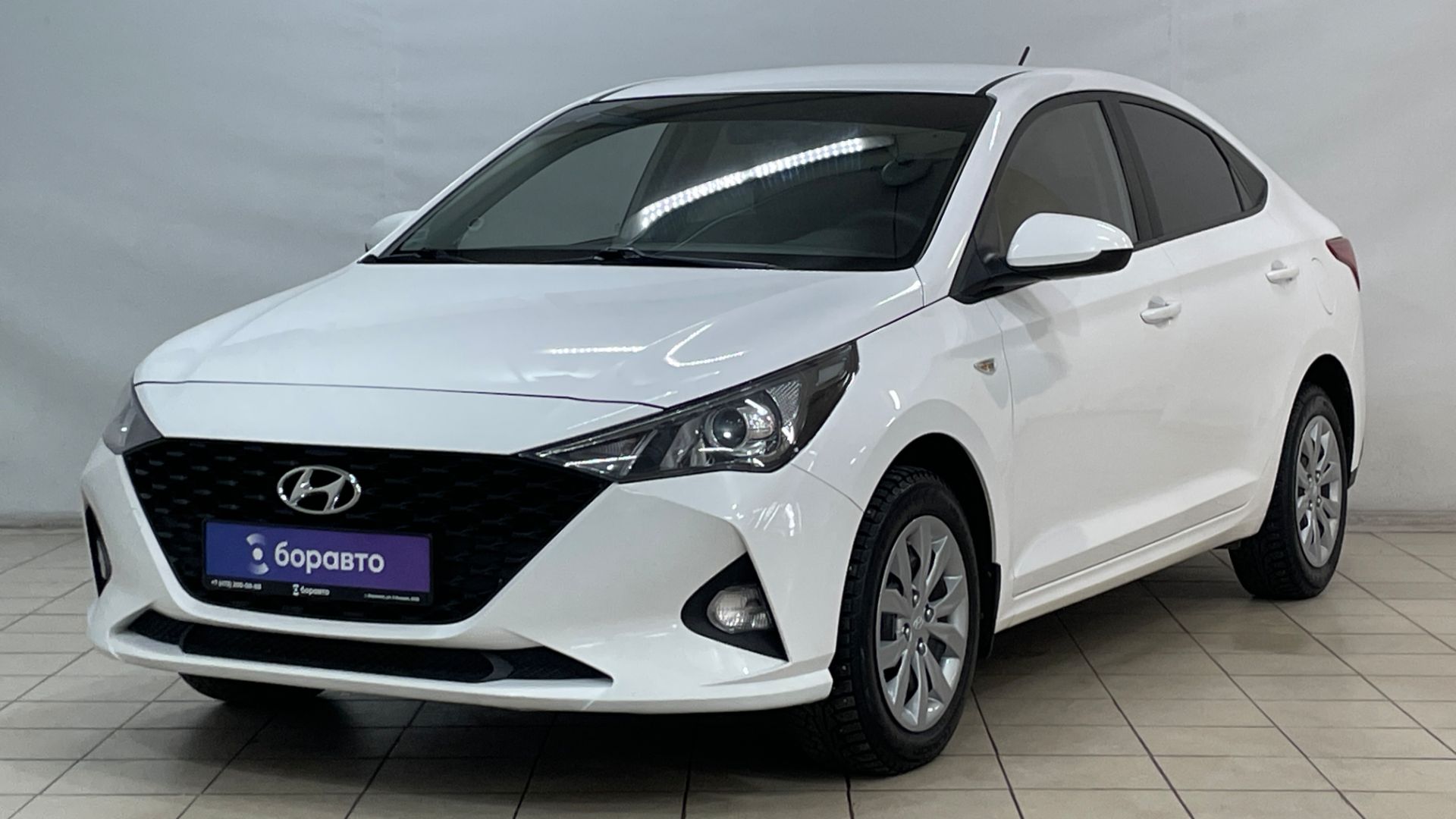 HYUNDAI SOLARIS смотреть онлайн