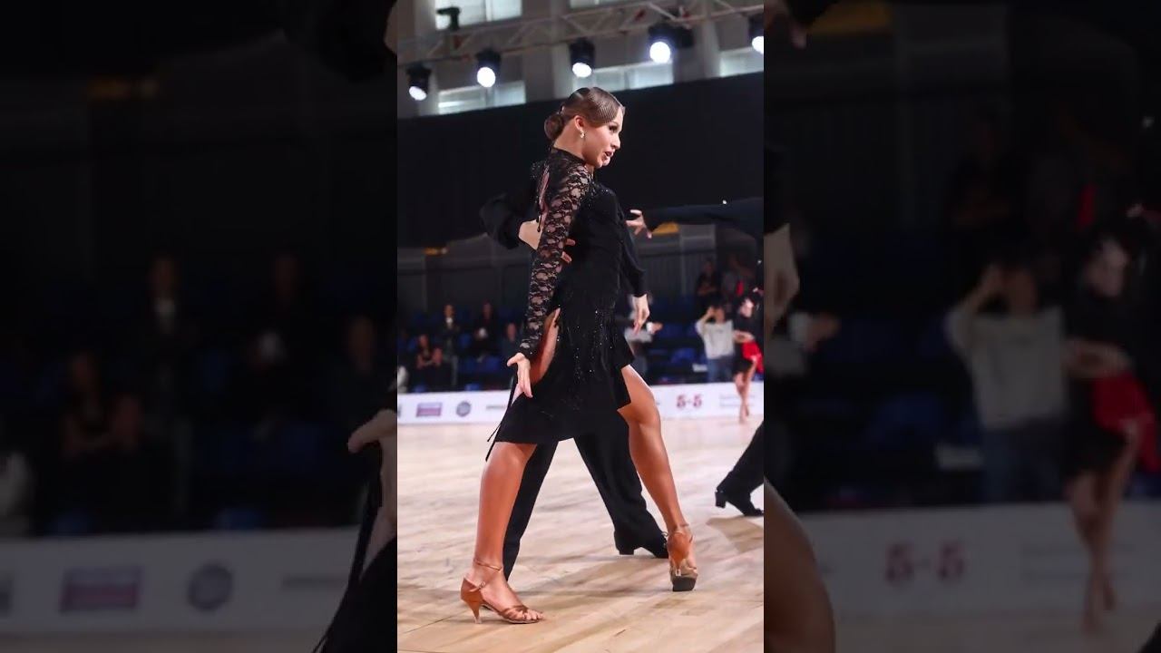 Бомбим в Ча че #dance #dancevideo #спорт #красивыепары #latin #спортивныетанцы #современныетанцы