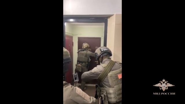 Сотрудники МВД России пресекли деятельность группы автоподставщиков смотреть онлайн