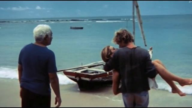 из фильма Генералы Песчаных карьеров. ВИА АРГОНАВТЫ - Печально Чайки Над Кормой Кружат. Чистый звук смотреть онлайн