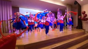 НОВОГОДНЕЕ ПРЕДСТАВЛЕНИЕ