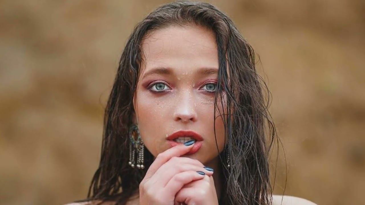 Victória Nicole - Voilá смотреть онлайн