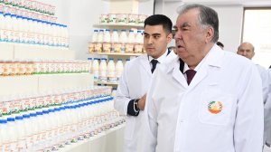 Эмомали Рахмон открыл новый молочный завод в Хатлонской области