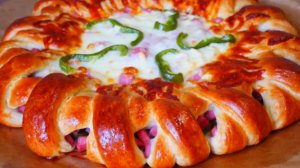 Пирог с сыром и колбасой Праздничный пирог ПИЦЦА