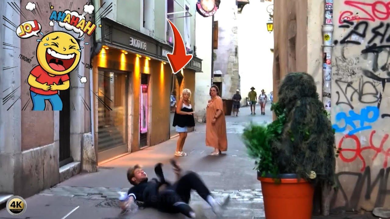 Шутка человека с деревом и кустом Шокирует всех, Самая смешная реакция на свете смотреть онлайн