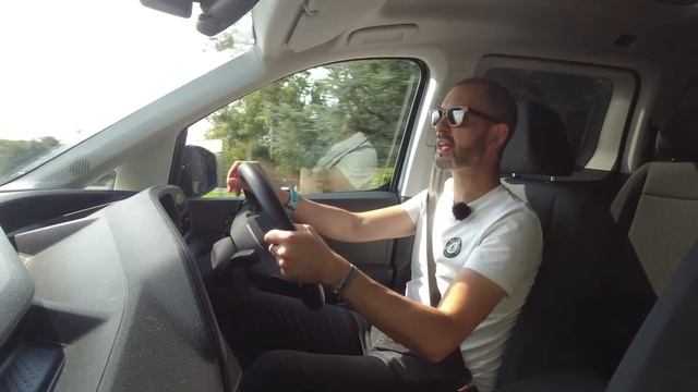 Is the cheapest Volkswagen California any good? New VW Caddy Micro Camper full review смотреть онлайн