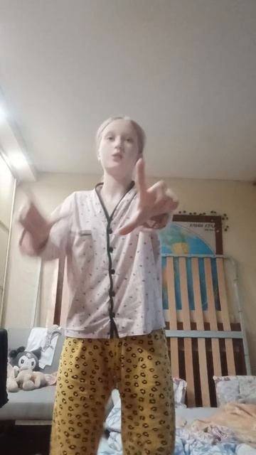 ну у меня нет идей как назвать это видео смотреть онлайн