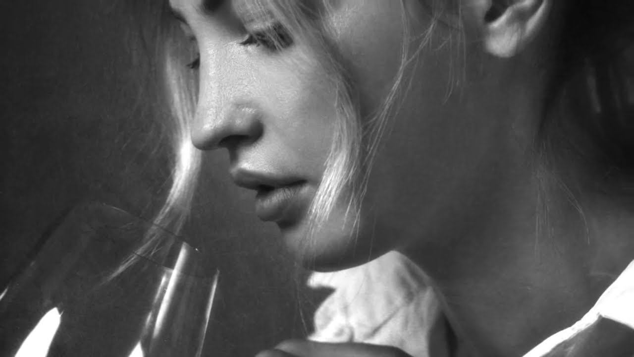 Sofia Avramidou - Mahindji Var смотреть онлайн