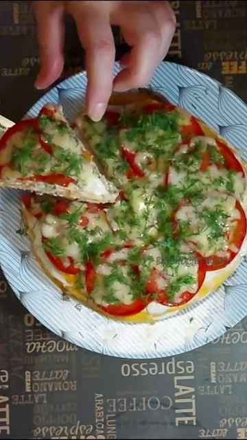 Закусочный торт с курицей запеченный