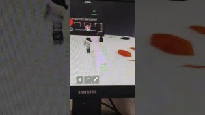 играем в роблокс.