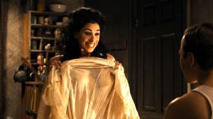 ОНА ПОКАЗАЛА МУЖУ ДЕВСТВЕННИКУ ЧТО У НЕЁ ПОД ЮБКОЙ / ОБЗОР ФИЛЬМА "Миллион способов потерять голову"