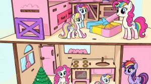 Алисик играет с пони