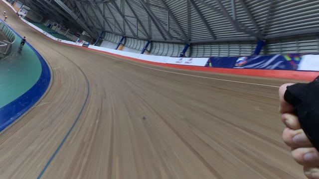 [1080p60] Велотрек Локосфинкс [Бокс №6] - Гонка по очкам (группа В) 24.12.25 смотреть онлайн