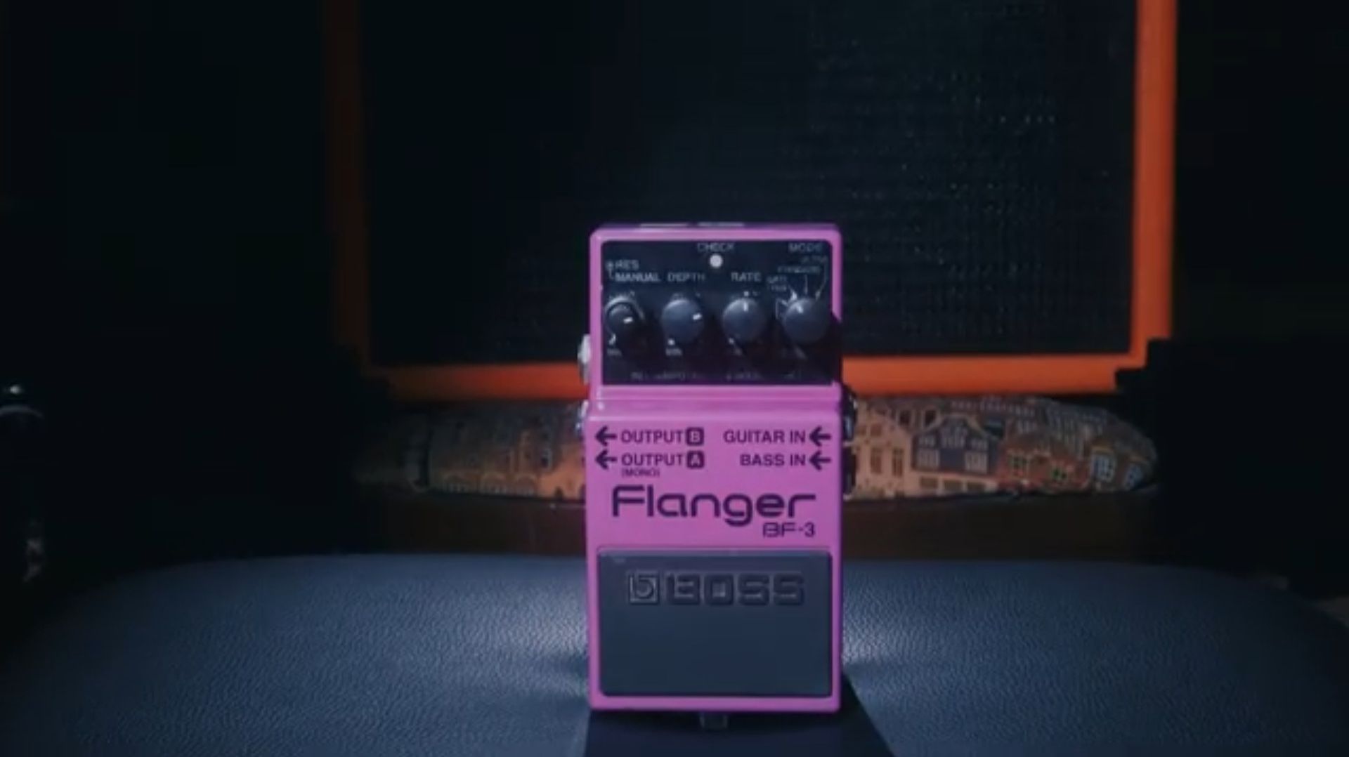 BOSS BF-3, Эффект Фленджер, Обзор в стерео, The Cure, Thin Lizzy, RHCP смотреть онлайн