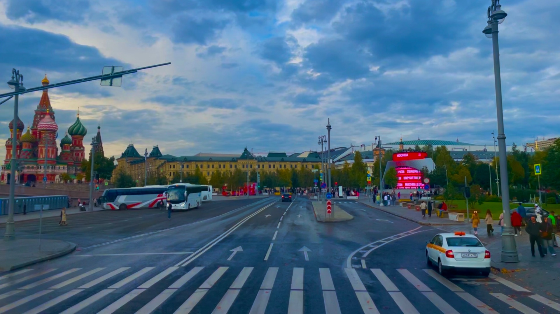 По Москве на двухэтажном автобусе. Москва. Эпизод 107