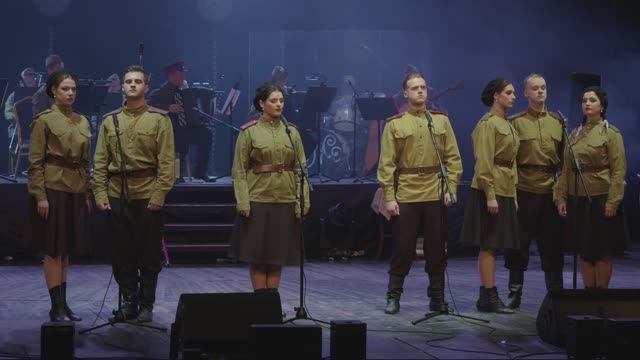 Ансамбль «ЛюбоЖить» — За святую Русь помолюсь (Невыдуманные истории, 16.02.2025) смотреть онлайн