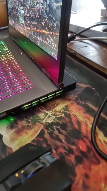 Экран как в окно смотришь Lenovo Legion смотреть онлайн