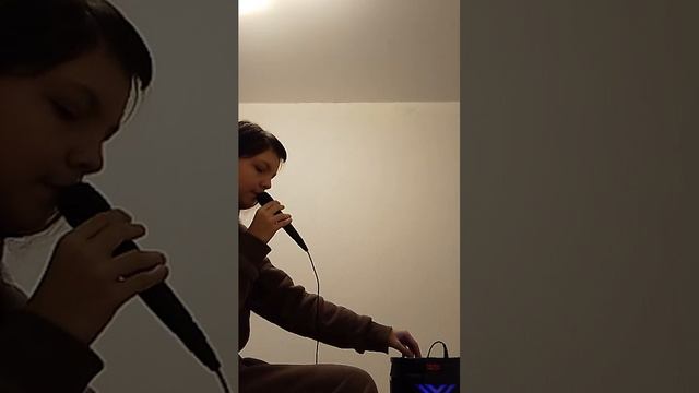 пою смотреть онлайн