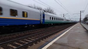 Электровоз ЭП2К - 157 с поездом.Перегон Рязань - Сасово.