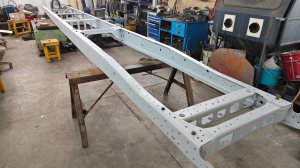 Начало сборки рамы Hino Ranger