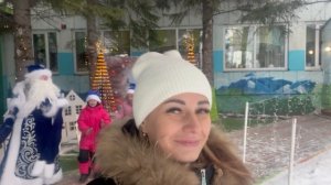 Команда педагогов готовиться к поздравлениям к Новому Году