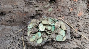 клад серебреных монет