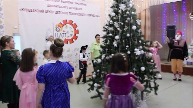 Новогоднее представление смотреть онлайн