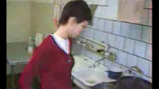 Голодные студенты / Сладкая халява / Прикол в общаге / Старые приколы смотреть онлайн