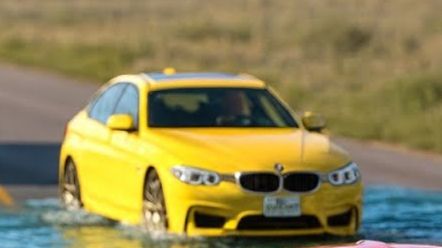 Машинки летают и прыгают! Развивающие мультики Машины помощники. Мультфильмы про машинки смотреть онлайн