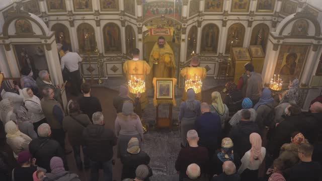 Запись трансляции 28 декабря 8:40. Часы. Литургия смотреть онлайн